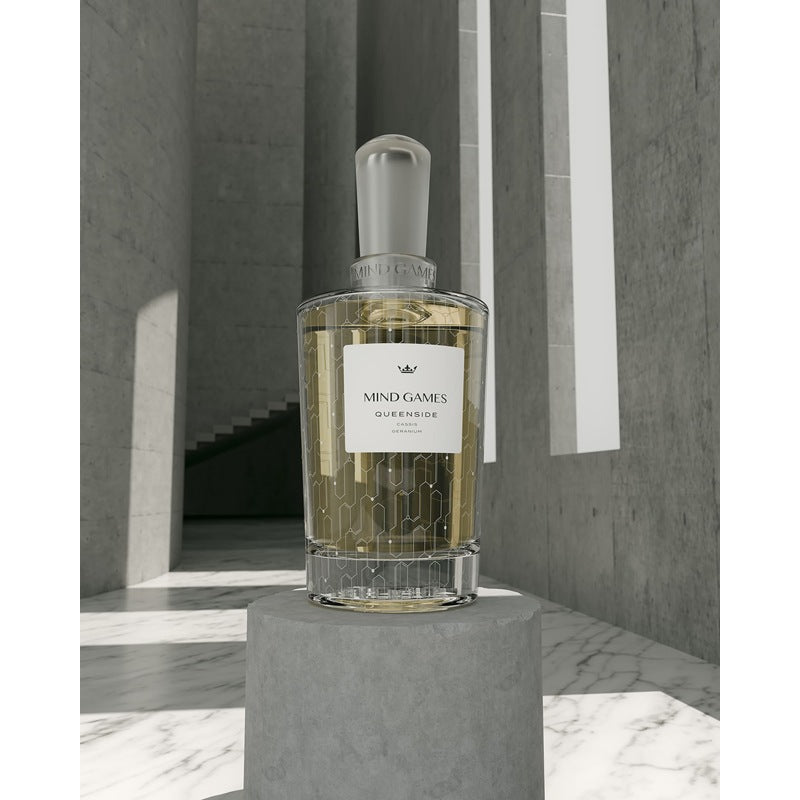 Perfume Queenside Perfumer Extraordinaire Coleção Limitada Decanter 225ml Eau De Parfum - Mercado de Luxo - O Maior E-Commerce de Bens, Produtos e Serviços de Luxo do Brasil.