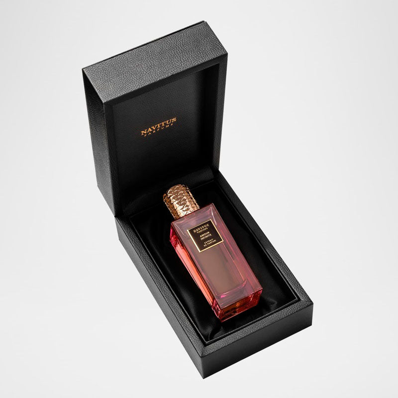 Perfume Amour Infinite 125ml Eau De Parfum - Mercado de Luxo - O Maior E-Commerce de Bens, Produtos e Serviços de Luxo do Brasil.