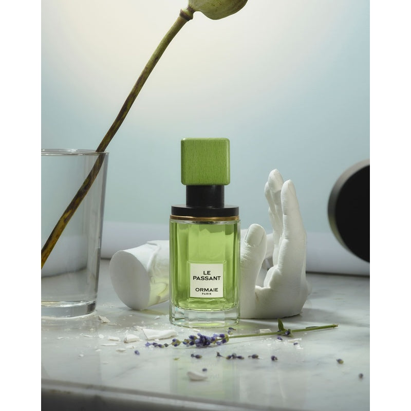 Perfume Le Passant 50ml Eau De Parfum - Mercado de Luxo - O Maior E-Commerce de Bens, Produtos e Serviços de Luxo do Brasil.