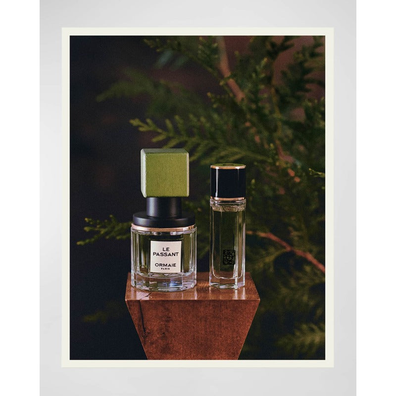 Perfume Le Passant 50ml Eau De Parfum - Mercado de Luxo - O Maior E-Commerce de Bens, Produtos e Serviços de Luxo do Brasil.