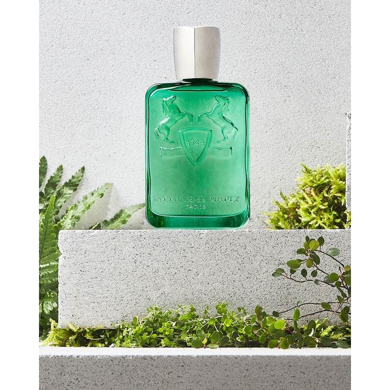 Perfume Greenley 120ml Eau De Parfum - Mercado de Luxo - O Maior E-Commerce de Bens, Produtos e Serviços de Luxo do Brasil.