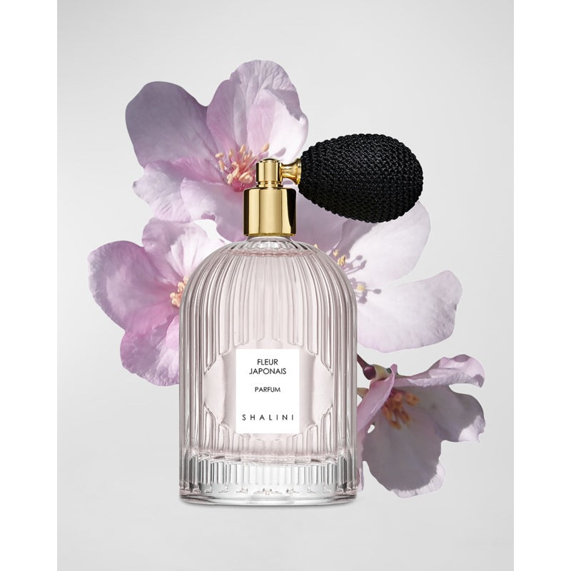 Perfume Fleur Japonais Parfum in Byzantine Glass Flacon 100ml Extrait "Pure" Parfum - Mercado de Luxo - O Maior E-Commerce de Bens, Produtos e Serviços de Luxo do Brasil.