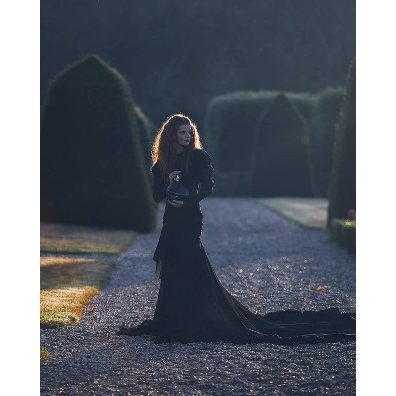 Perfume Izia La Nuit45ml Eau De Parfum - Mercado de Luxo - O Maior E-Commerce de Bens, Produtos e Serviços de Luxo do Brasil.