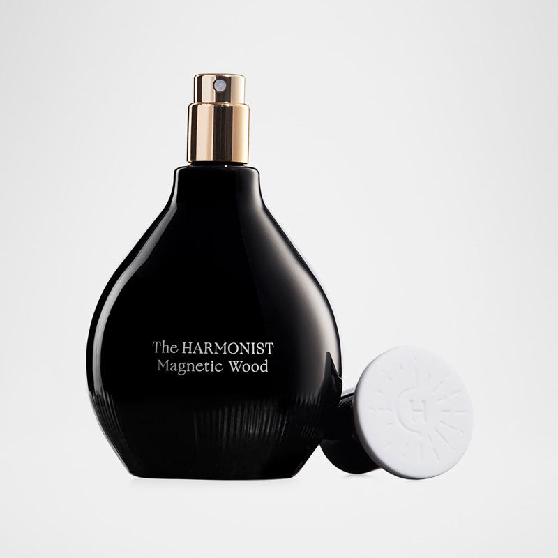 Perfume Magnetic Wood 50ml Eau De Parfum - Mercado de Luxo - O Maior E-Commerce de Bens, Produtos e Serviços de Luxo do Brasil.