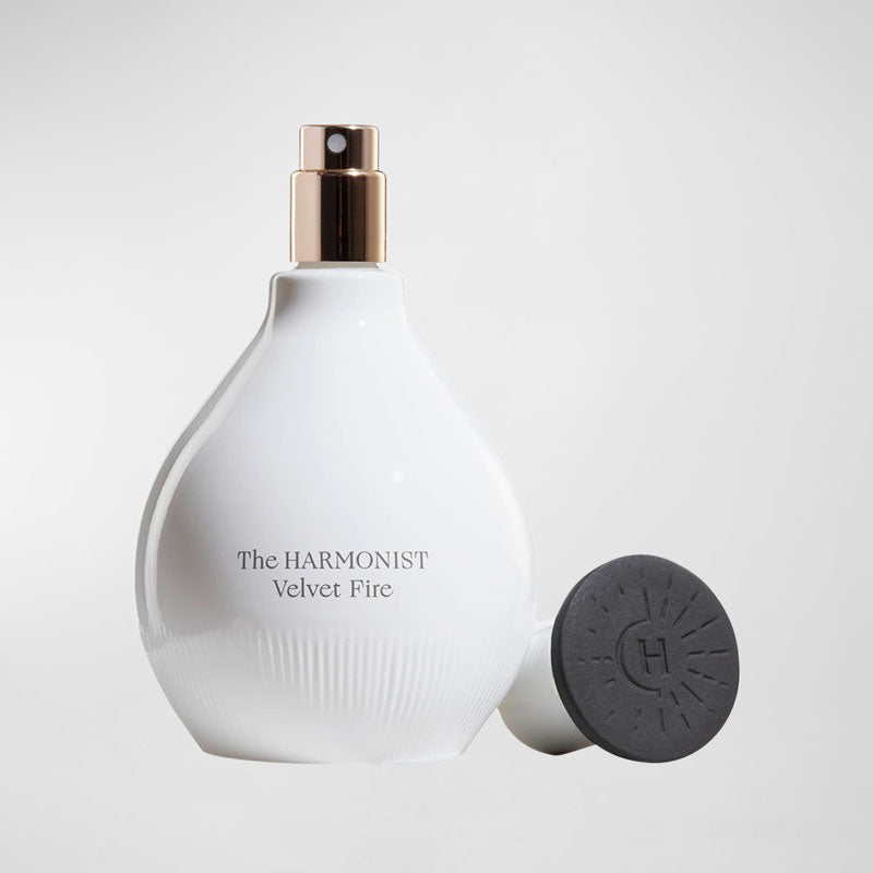 Perfume Velvet Fire Yang 50ml Eau De Parfum - Mercado de Luxo - O Maior E-Commerce de Bens, Produtos e Serviços de Luxo do Brasil.
