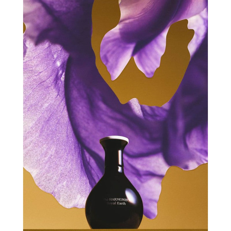 Perfume Royal Earth 50ml Eau De Parfum - Mercado de Luxo - O Maior E-Commerce de Bens, Produtos e Serviços de Luxo do Brasil.