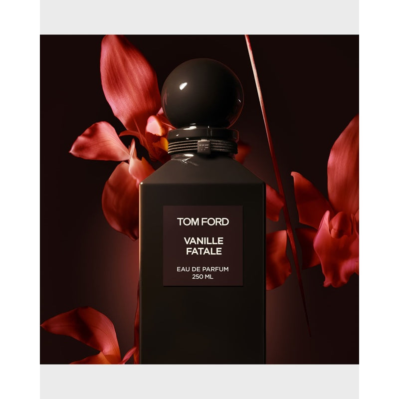 Perfume Vanille Fatale 250ml Eau De Parfum - Mercado de Luxo - O Maior E-Commerce de Bens, Produtos e Serviços de Luxo do Brasil.