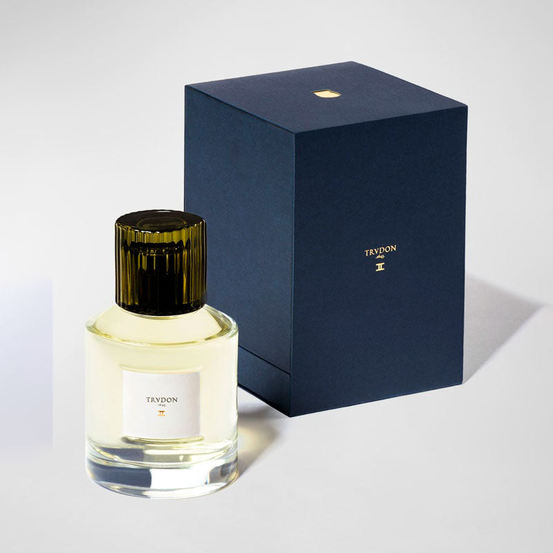 Perfume II 100ml Eau De Parfum - Mercado de Luxo - O Maior E-Commerce de Bens, Produtos e Serviços de Luxo do Brasil.