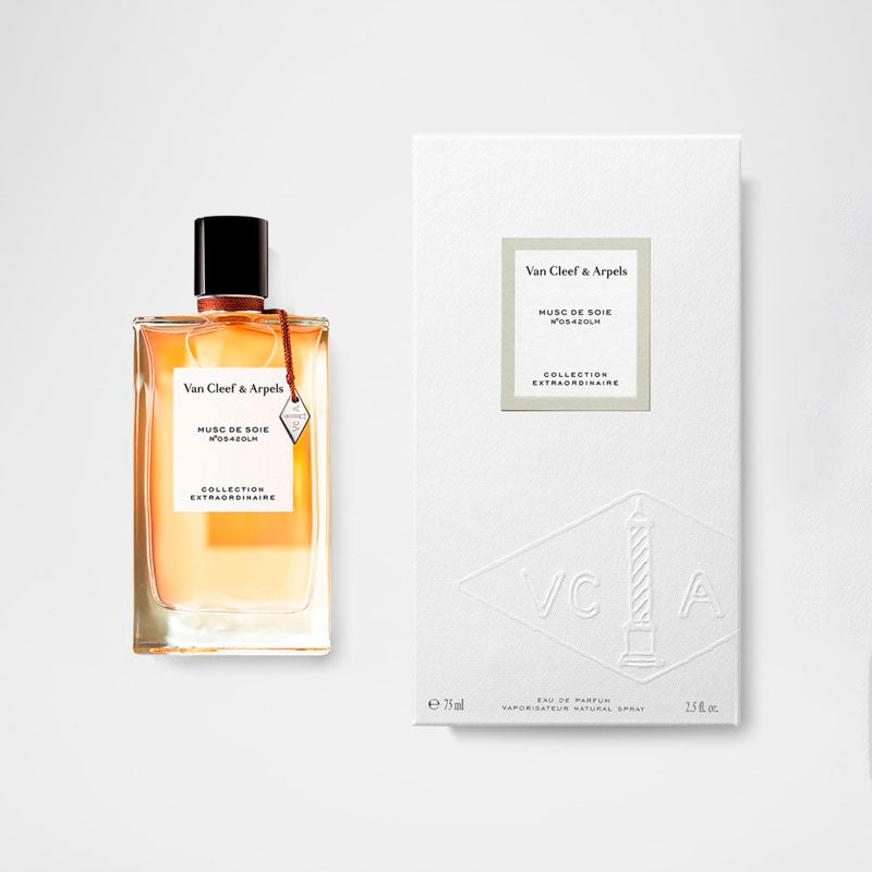 Perfume Collection Extraordinaire Musc de Soie2.5 fl. oz. Eau De Parfum - Mercado de Luxo - O Maior E-Commerce de Bens, Produtos e Serviços de Luxo do Brasil.