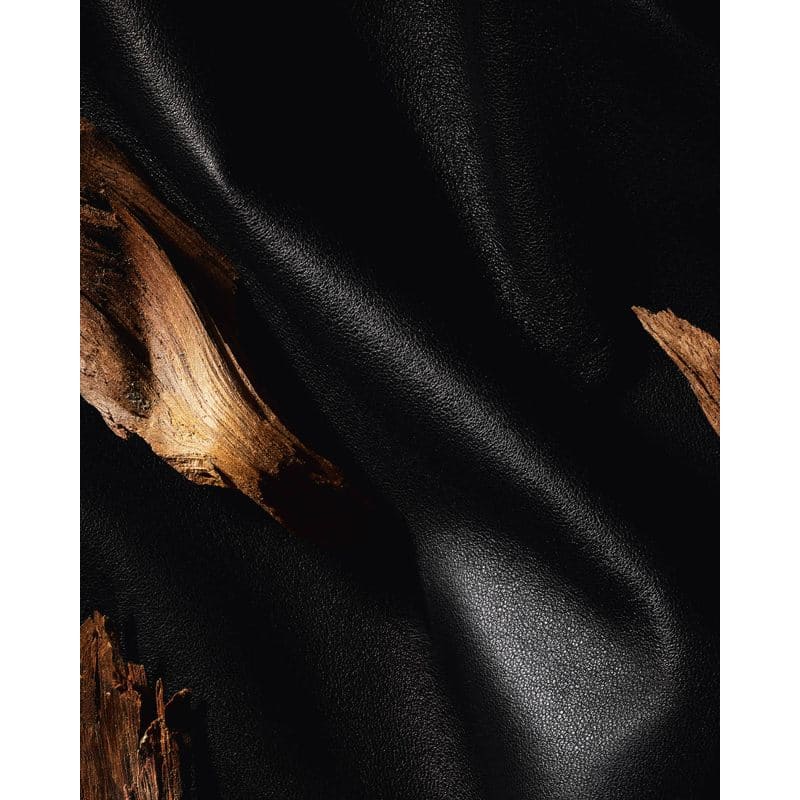 Perfume Cuir Le Vestiaire des Parfums 120ml Eau De Parfum - Mercado de Luxo - O Maior E-Commerce de Bens, Produtos e Serviços de Luxo do Brasil.