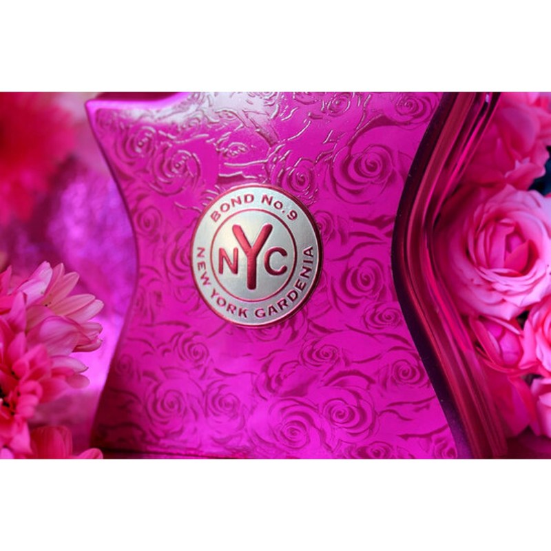 Perfume New York Gardenia Eau De Parfum 100ml - Mercado de Luxo - O Maior E-Commerce de Bens, Produtos e Serviços de Luxo do Brasil.