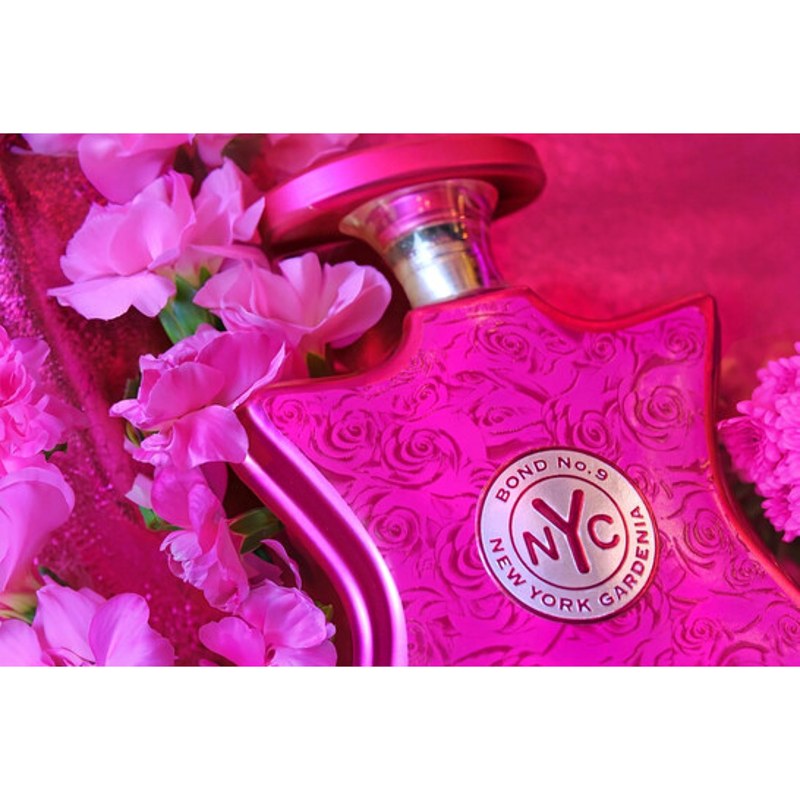Perfume New York Gardenia Eau De Parfum 100ml - Mercado de Luxo - O Maior E-Commerce de Bens, Produtos e Serviços de Luxo do Brasil.