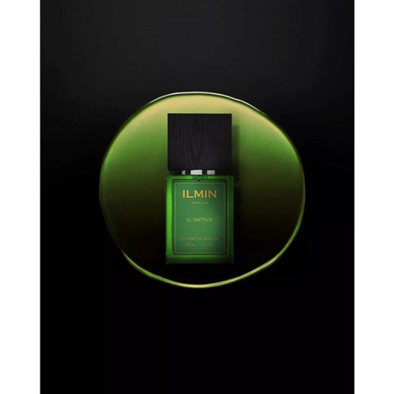 Perfume IL Sativa Extrait "Pure" Parfum 30ml - Mercado de Luxo - O Maior E-Commerce de Bens, Produtos e Serviços de Luxo do Brasil.