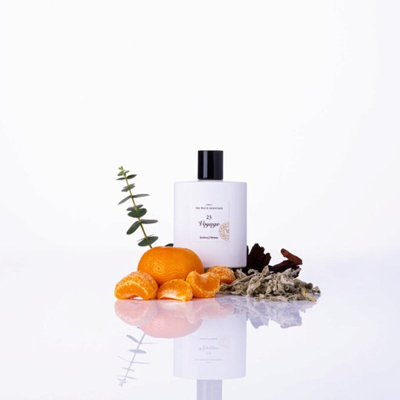 Perfume White Voyage Eau De Parfum 100ml - Mercado de Luxo - O Maior E-Commerce de Bens, Produtos e Serviços de Luxo do Brasil.