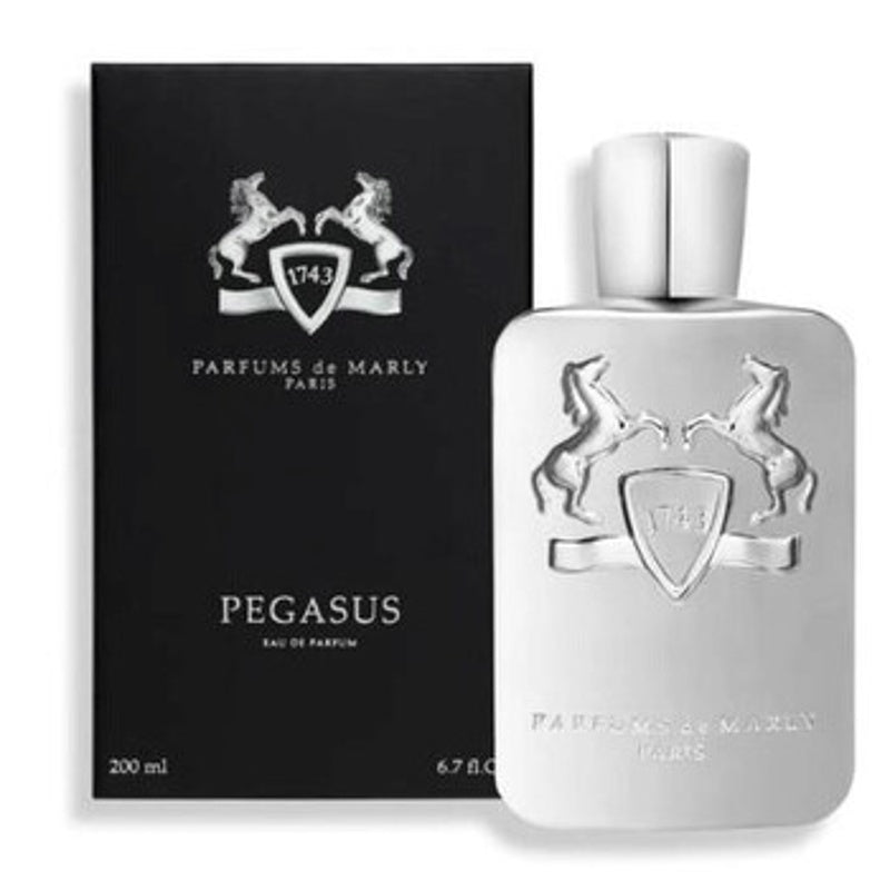 Perfume Pegasus Eau De Parfum 200ml - Mercado de Luxo - O Maior E-Commerce de Bens, Produtos e Serviços de Luxo do Brasil.