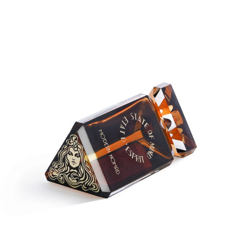 Perfume Modern Nomad Eau De Parfum 100ml - Mercado de Luxo - O Maior E-Commerce de Bens, Produtos e Serviços de Luxo do Brasil.