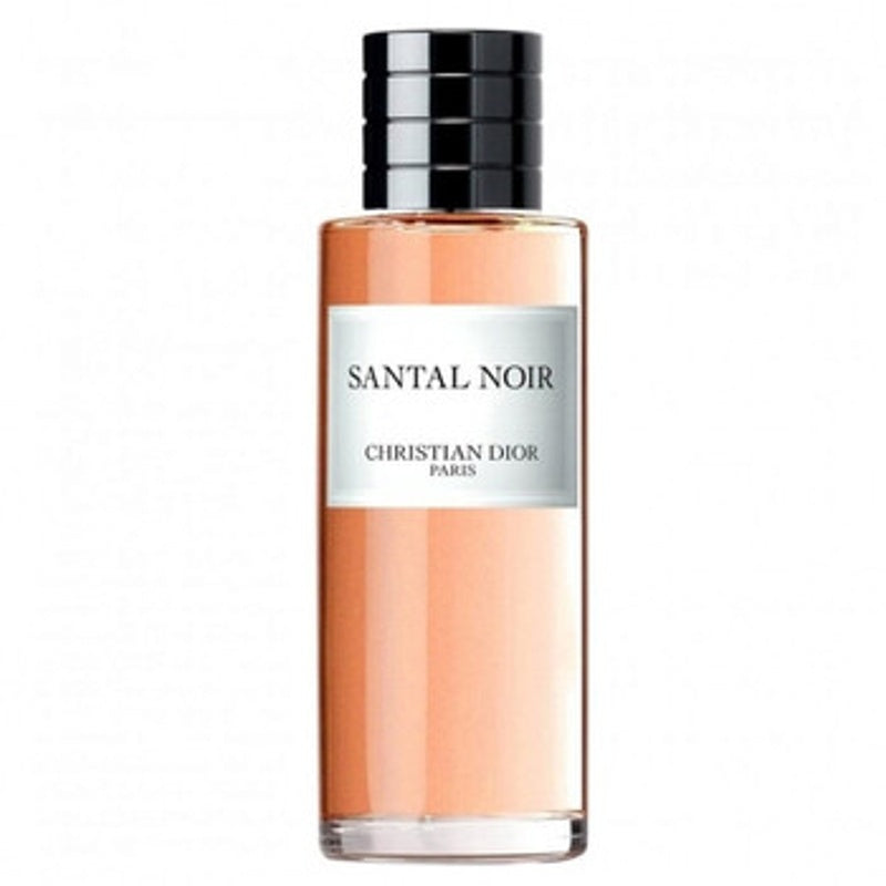 Perfume Santal NoirEau de Parfum Eau De Parfum 250ml - Mercado de Luxo - O Maior E-Commerce de Bens, Produtos e Serviços de Luxo do Brasil.