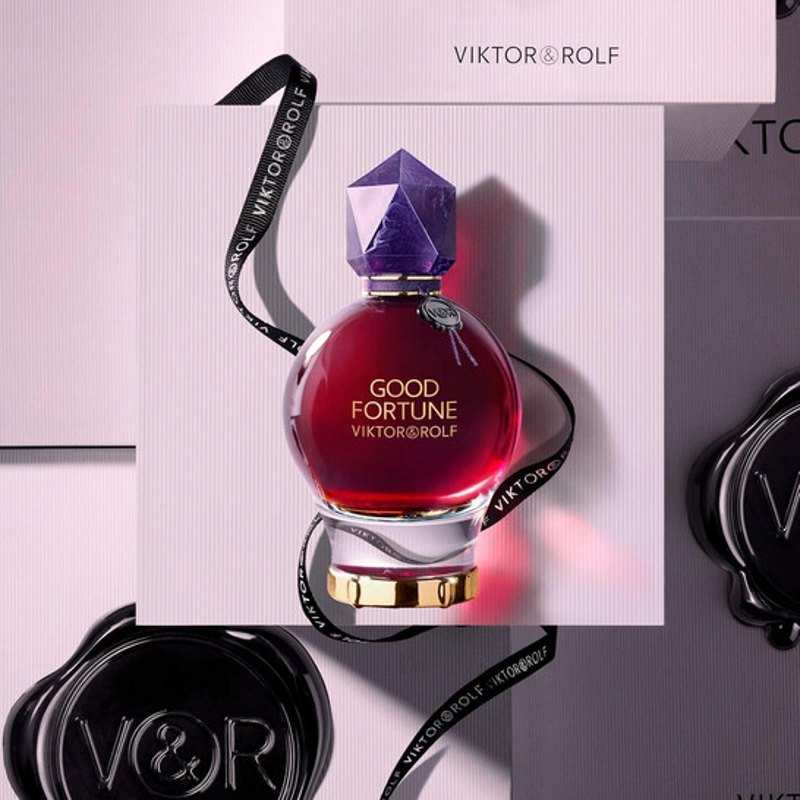 Perfume Good Fortune Elixir Intense Eau De Parfum 90ml - Mercado de Luxo - O Maior E-Commerce de Bens, Produtos e Serviços de Luxo do Brasil.