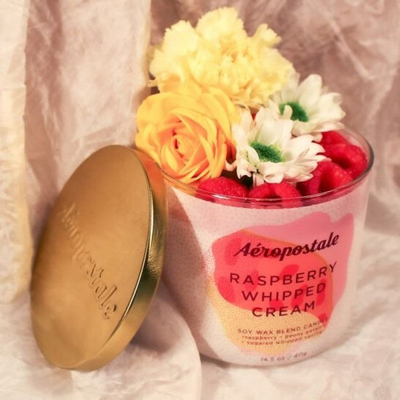 Vela Raspberry Whipped Cream Cream 400g - Mercado de Luxo - O Maior E-Commerce de Bens, Produtos e Serviços de Luxo do Brasil.