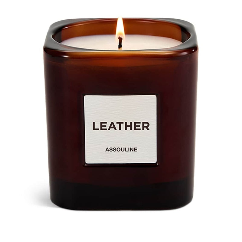 Vela Leather 260g - Mercado de Luxo - O Maior E-Commerce de Bens, Produtos e Serviços de Luxo do Brasil.