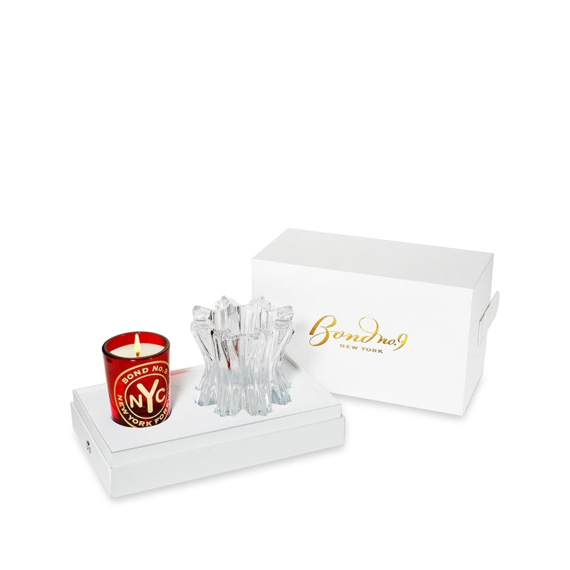 Vela New York Flowers Refillable Gift Set 180g - Mercado de Luxo - O Maior E-Commerce de Bens, Produtos e Serviços de Luxo do Brasil.