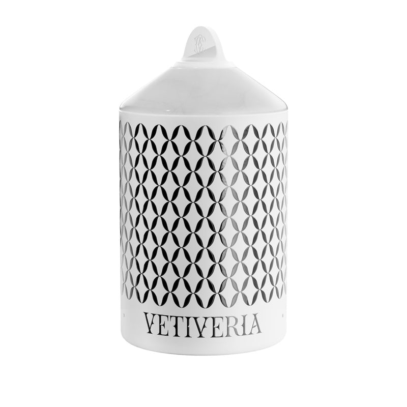 Vela Vetiveria Lux Scented with Cover - Mercado de Luxo - O Maior E-Commerce de Bens, Produtos e Serviços de Luxo do Brasil.