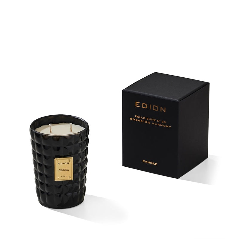 Vela Cello Suite No.23 Rosastro Harmony 300g - Mercado de Luxo - O Maior E-Commerce de Bens, Produtos e Serviços de Luxo do Brasil.