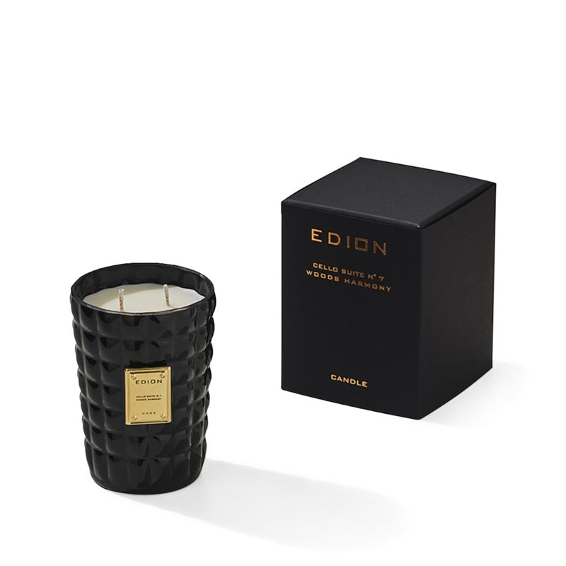 Vela Cello Suite No.7 Wood Harmony 300g - Mercado de Luxo - O Maior E-Commerce de Bens, Produtos e Serviços de Luxo do Brasil.