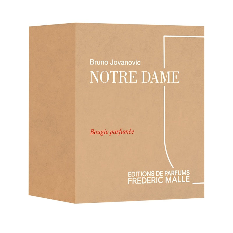 Vela Notre Dame 220g - Mercado de Luxo - O Maior E-Commerce de Bens, Produtos e Serviços de Luxo do Brasil.