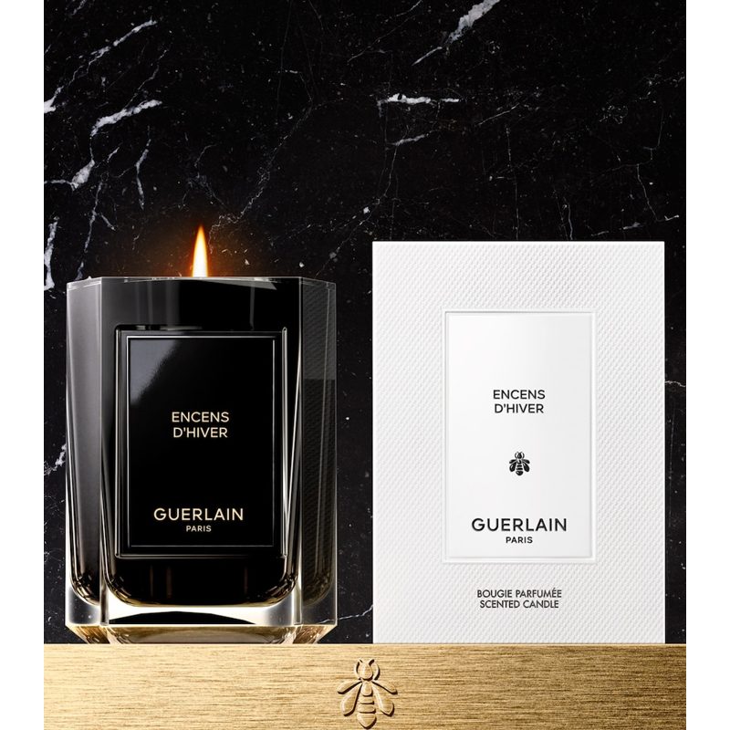 Vela Encens D'Hiver 220g - Mercado de Luxo - O Maior E-Commerce de Bens, Produtos e Serviços de Luxo do Brasil.