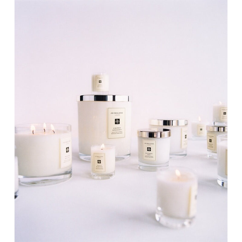 Vela Orange Blossom Classic 200g - Mercado de Luxo - O Maior E-Commerce de Bens, Produtos e Serviços de Luxo do Brasil.