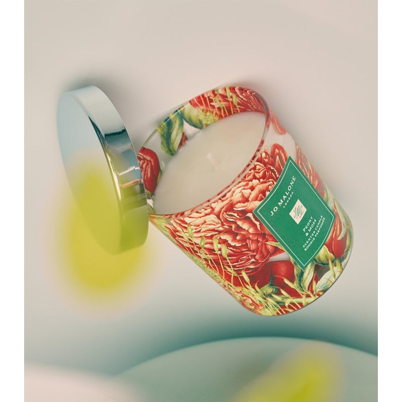 Vela Peony & Moss Charity Classic 200g - Mercado de Luxo - O Maior E-Commerce de Bens, Produtos e Serviços de Luxo do Brasil.