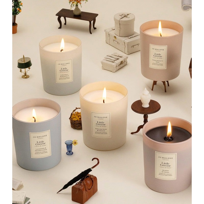 Vela x Little Greene Special Edition Lime Basil & Mandarin Scented 200g - Mercado de Luxo - O Maior E-Commerce de Bens, Produtos e Serviços de Luxo do Brasil.