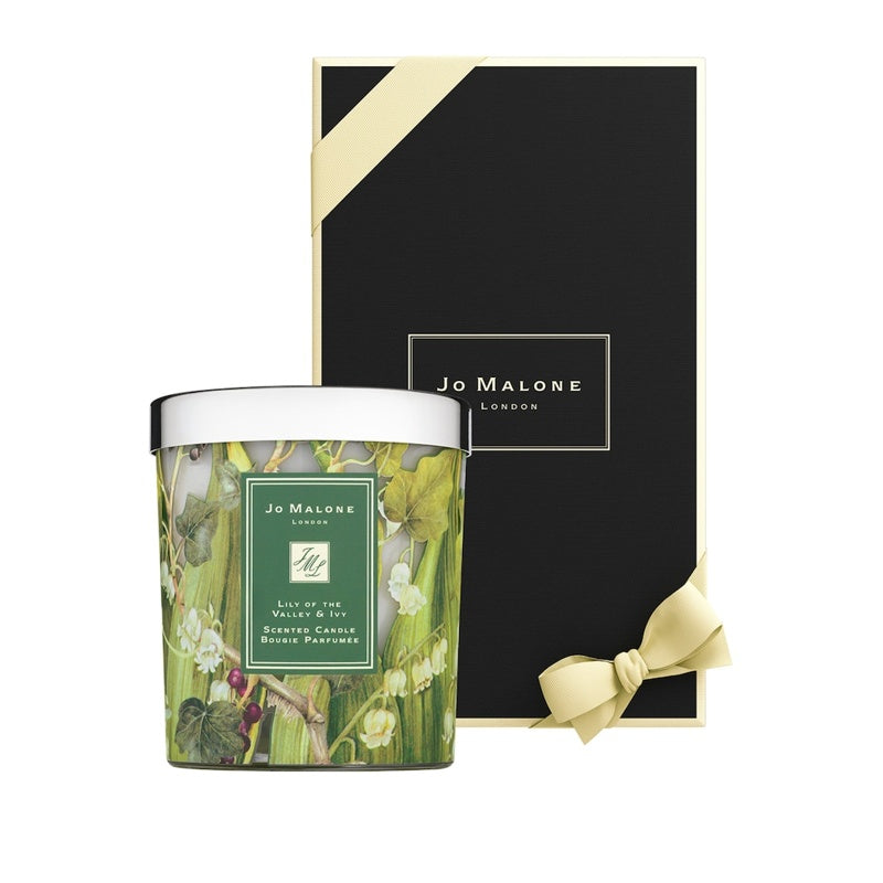 Vela Lily Of The Valley & Ivy Charity Classic 200g - Mercado de Luxo - O Maior E-Commerce de Bens, Produtos e Serviços de Luxo do Brasil.
