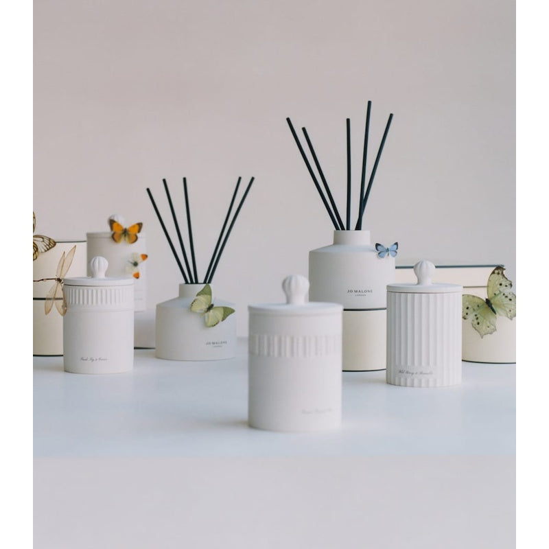 Vela Green Tomato Vine Townhouse 300g - Mercado de Luxo - O Maior E-Commerce de Bens, Produtos e Serviços de Luxo do Brasil.