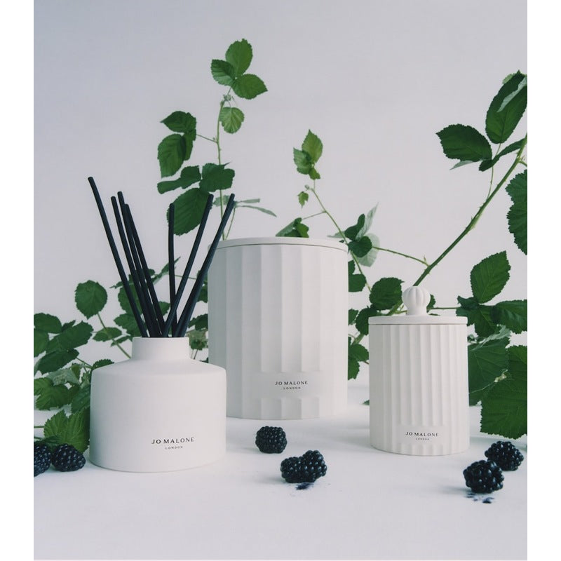 Vela Wild Berry & Bramble Townhouse 3kg - Mercado de Luxo - O Maior E-Commerce de Bens, Produtos e Serviços de Luxo do Brasil.