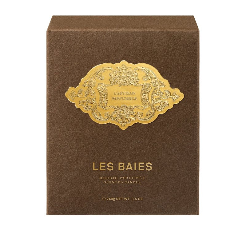 Vela Les Baies Scented 240g - Mercado de Luxo - O Maior E-Commerce de Bens, Produtos e Serviços de Luxo do Brasil.