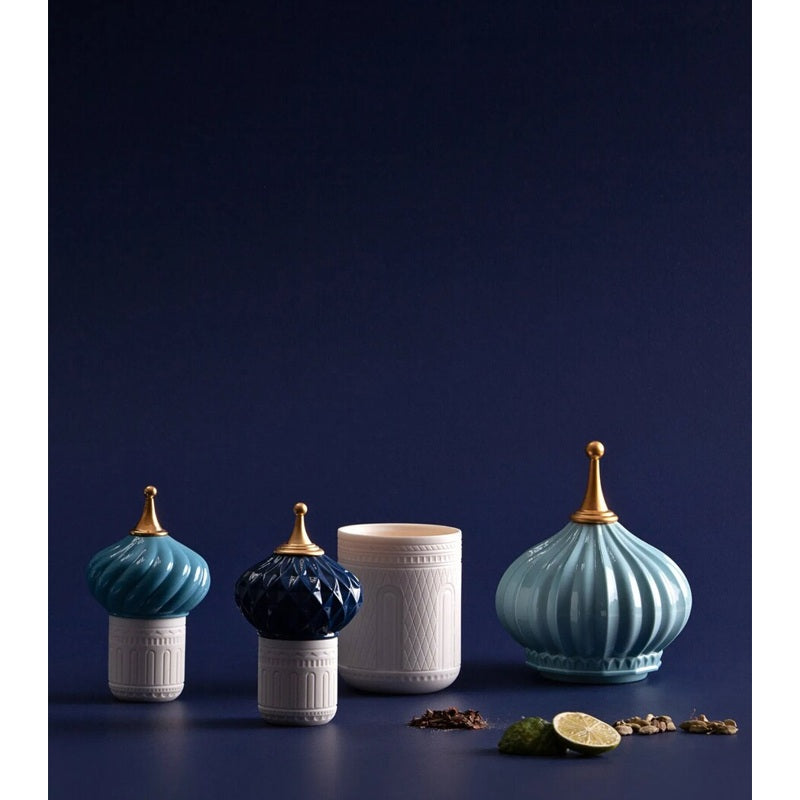 Vela 1001 Lights Mauve Spire 200g - Mercado de Luxo - O Maior E-Commerce de Bens, Produtos e Serviços de Luxo do Brasil.