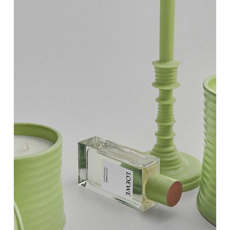 Vela Cucumber 330g - Mercado de Luxo - O Maior E-Commerce de Bens, Produtos e Serviços de Luxo do Brasil.