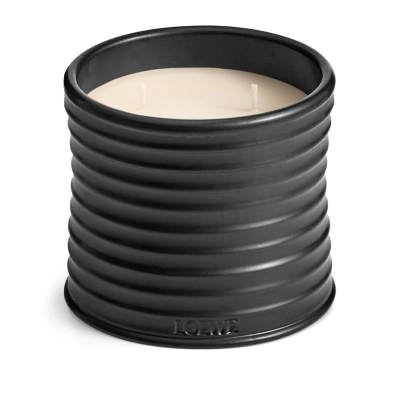 Vela Medium Roasted Hazelnut 610g - Mercado de Luxo - O Maior E-Commerce de Bens, Produtos e Serviços de Luxo do Brasil.