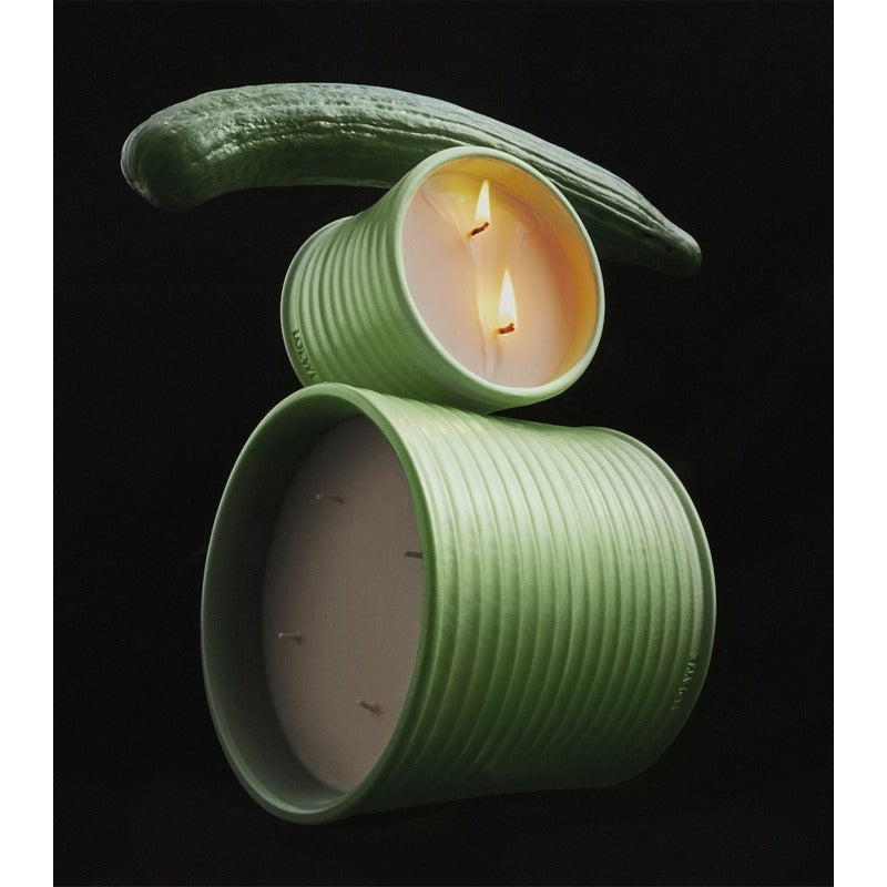 Vela Medium Cucumber 610g - Mercado de Luxo - O Maior E-Commerce de Bens, Produtos e Serviços de Luxo do Brasil.