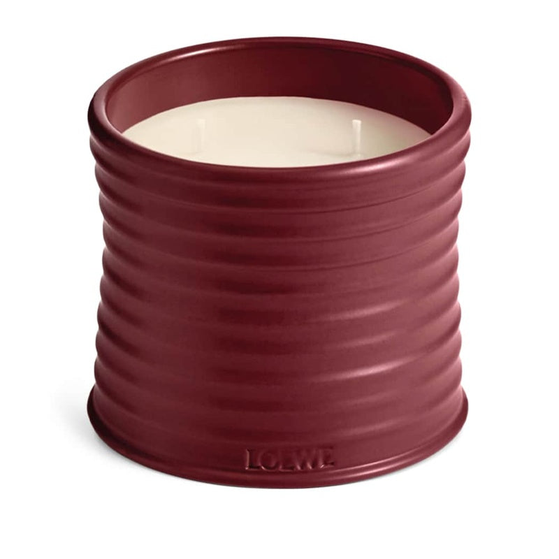 Vela Medium Beetroot 610g - Mercado de Luxo - O Maior E-Commerce de Bens, Produtos e Serviços de Luxo do Brasil.