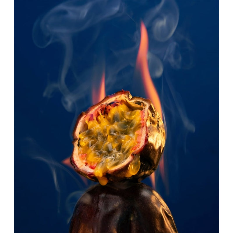 Vela Oud Maracuja Scented 190g - Mercado de Luxo - O Maior E-Commerce de Bens, Produtos e Serviços de Luxo do Brasil.