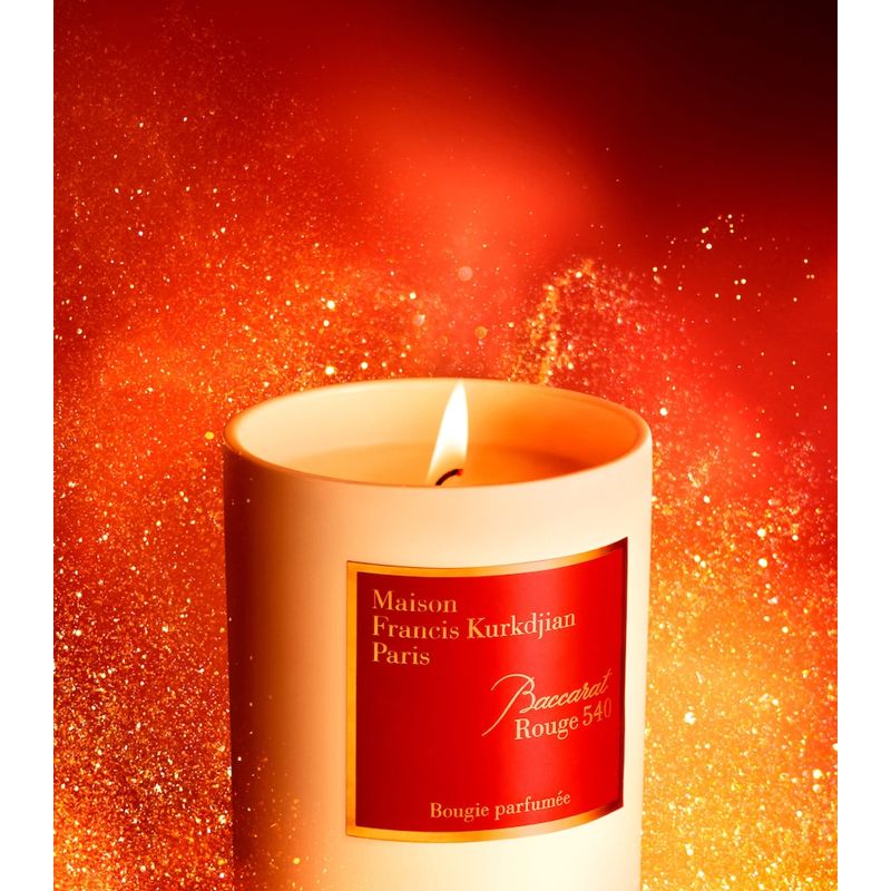 Vela Baccarat Rouge 540 280g - Mercado de Luxo - O Maior E-Commerce de Bens, Produtos e Serviços de Luxo do Brasil.