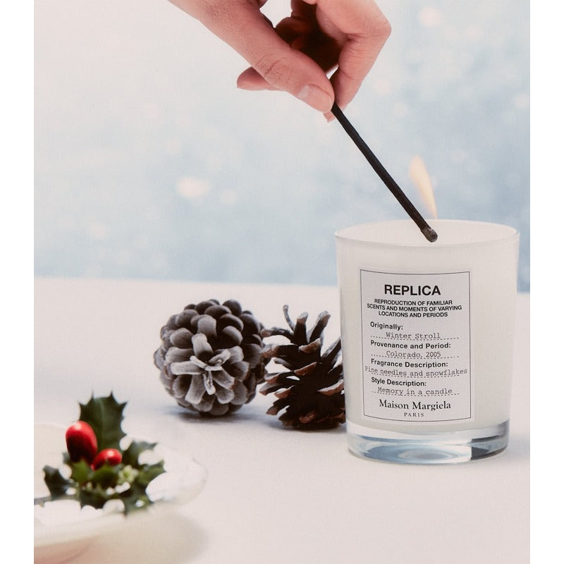 Vela Replica Winter Stroll 165g - Mercado de Luxo - O Maior E-Commerce de Bens, Produtos e Serviços de Luxo do Brasil.