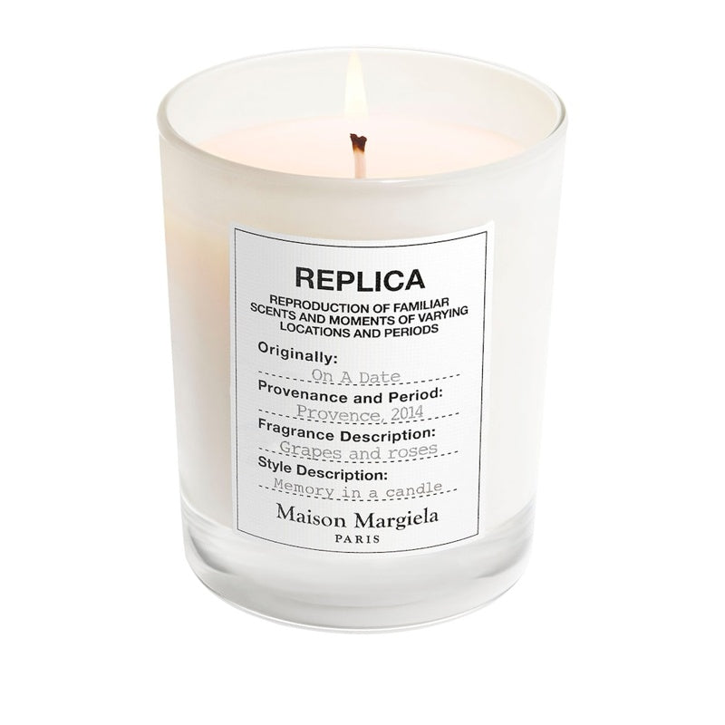 Vela Replica On a Date 185g - Mercado de Luxo - O Maior E-Commerce de Bens, Produtos e Serviços de Luxo do Brasil.
