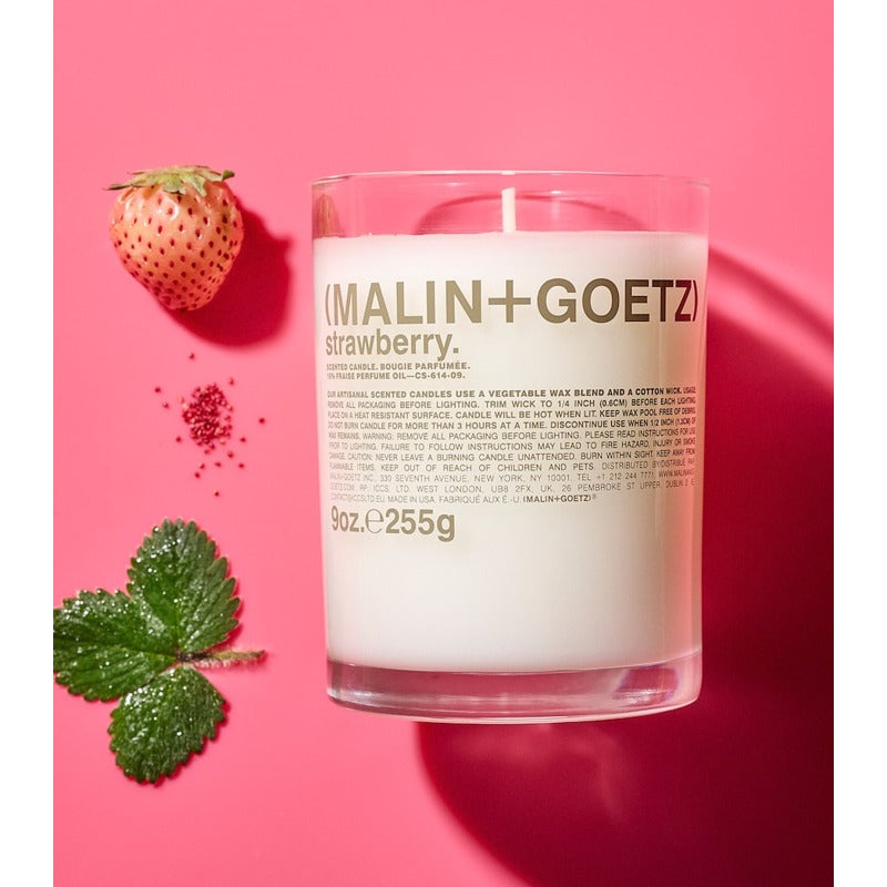 Vela Strawberry 255g - Mercado de Luxo - O Maior E-Commerce de Bens, Produtos e Serviços de Luxo do Brasil.