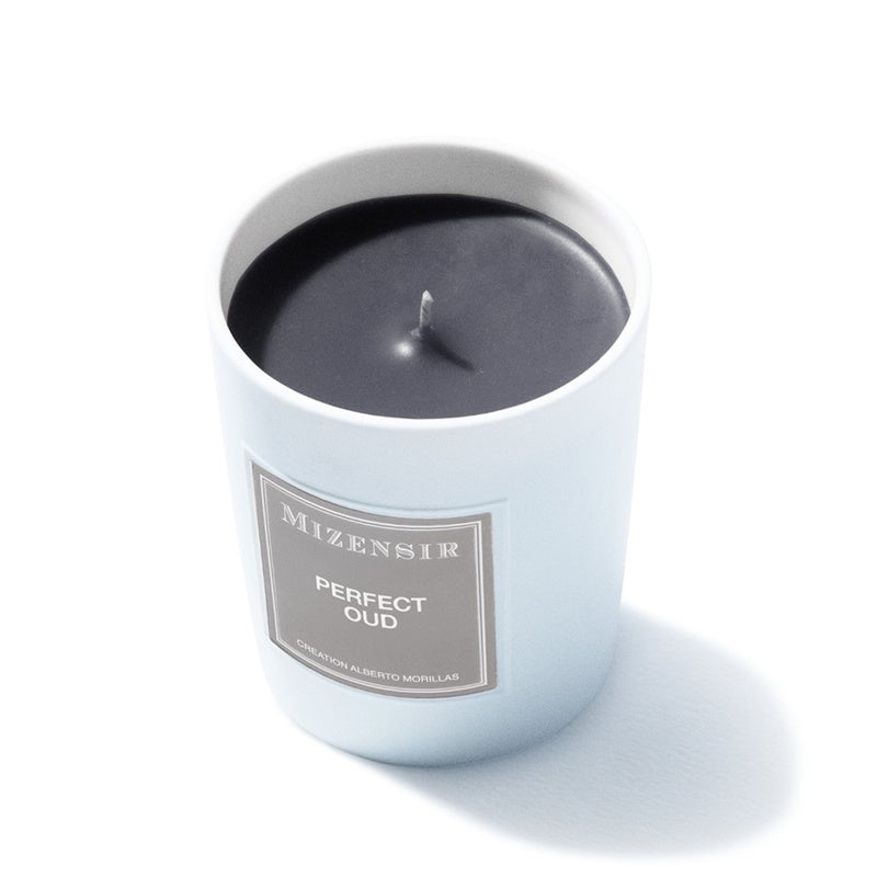 Vela Perfect Oud 300g - Mercado de Luxo - O Maior E-Commerce de Bens, Produtos e Serviços de Luxo do Brasil.