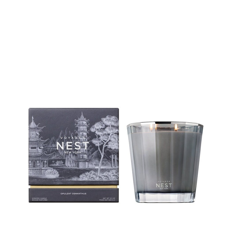 Vela VOYAGES Opulent Osmanthus 2-Wick 600g - Mercado de Luxo - O Maior E-Commerce de Bens, Produtos e Serviços de Luxo do Brasil.