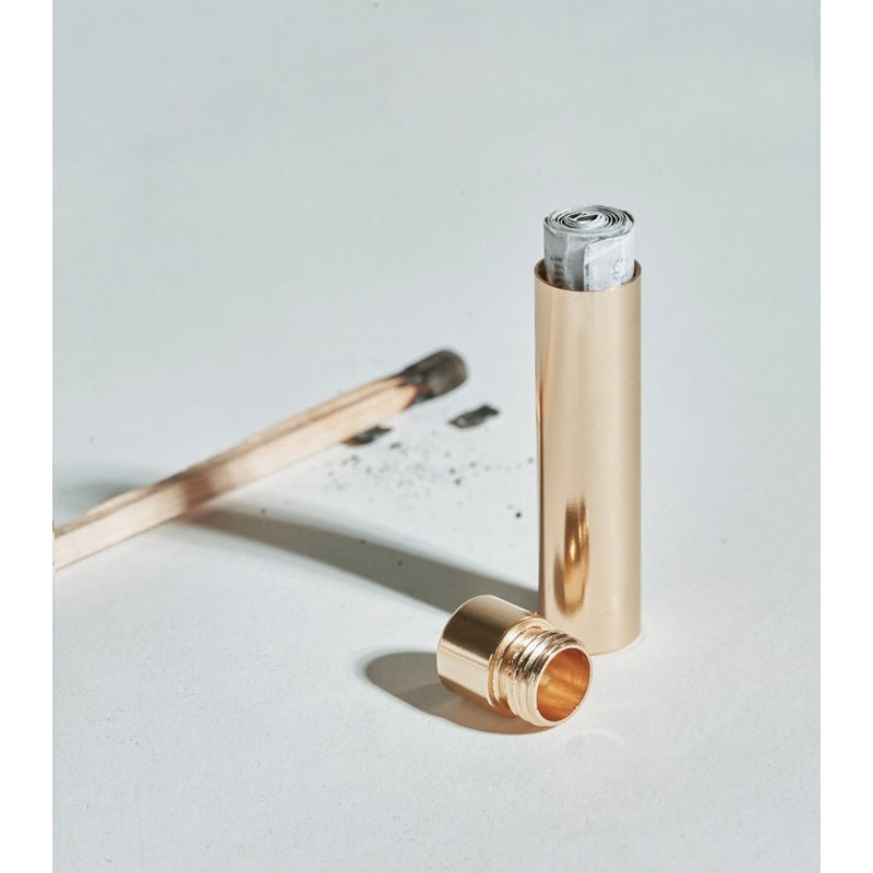 Vela Scorpio Tuberose 240g - Mercado de Luxo - O Maior E-Commerce de Bens, Produtos e Serviços de Luxo do Brasil.